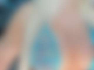 adrianna777's Live Sex Cam Show