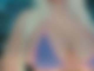 adrianna777's Live Sex Cam Show