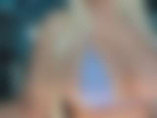 adrianna777's Live Sex Cam Show