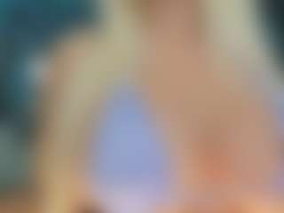 adrianna777's Live Sex Cam Show