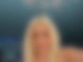adrianna777's Live Sex Cam Show