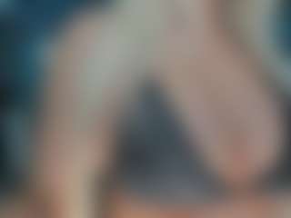 adrianna777's Live Sex Cam Show