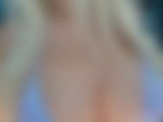 adrianna777's Live Sex Cam Show