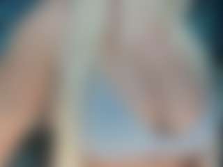 adrianna777's Live Sex Cam Show
