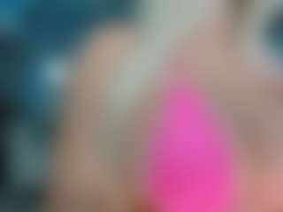 adrianna777's Live Sex Cam Show