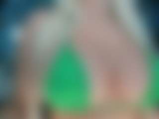 adrianna777's Live Sex Cam Show