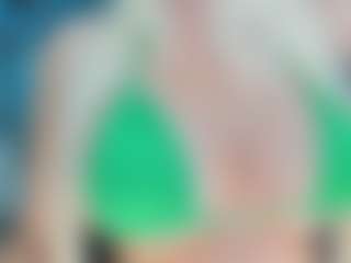 adrianna777's Live Sex Cam Show
