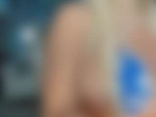 adrianna777's Live Sex Cam Show