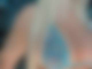 adrianna777's Live Sex Cam Show