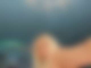 adrianna777's Live Sex Cam Show