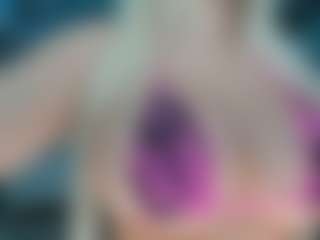 adrianna777's Live Sex Cam Show
