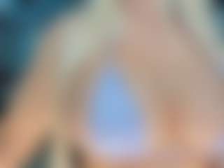 adrianna777's Live Sex Cam Show
