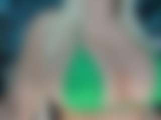adrianna777's Live Sex Cam Show