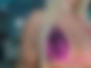 adrianna777's Live Sex Cam Show