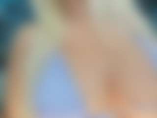adrianna777's Live Sex Cam Show