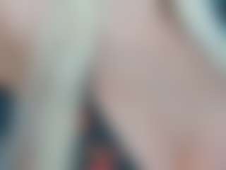 adrianna777's Live Sex Cam Show