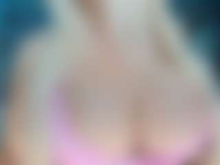 adrianna777's Live Sex Cam Show
