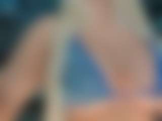 adrianna777's Live Sex Cam Show