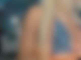adrianna777's Live Sex Cam Show