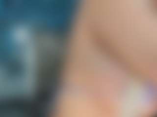 adrianna777's Live Sex Cam Show