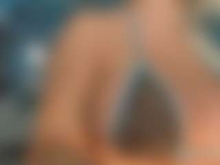 adrianna777's Live Sex Cam Show