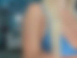 adrianna777's Live Sex Cam Show