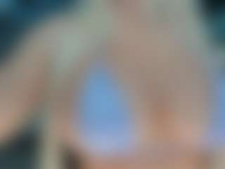 adrianna777's Live Sex Cam Show