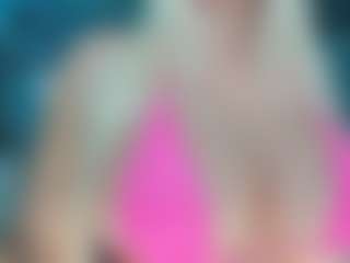 adrianna777's Live Sex Cam Show