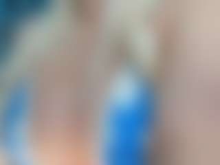 adrianna777's Live Sex Cam Show