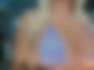 adrianna777's Live Sex Cam Show