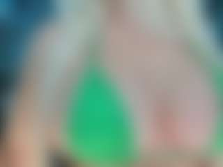 adrianna777's Live Sex Cam Show