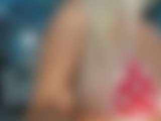 adrianna777's Live Sex Cam Show