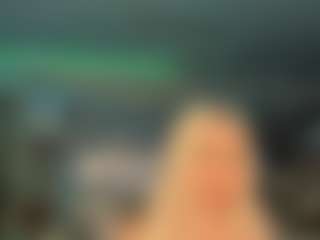 adrianna777's Live Sex Cam Show