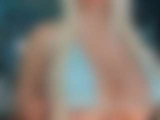 adrianna777's Live Sex Cam Show
