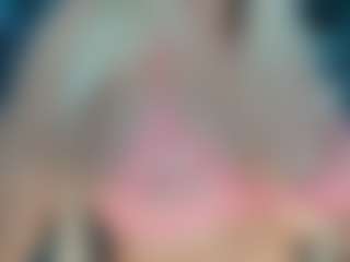 adrianna777's Live Sex Cam Show