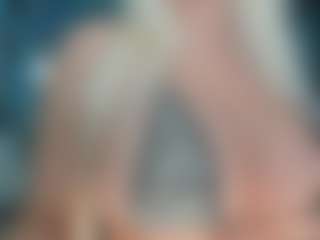 adrianna777's Live Sex Cam Show