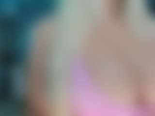 adrianna777's Live Sex Cam Show