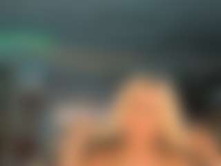 adrianna777's Live Sex Cam Show