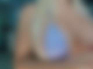 adrianna777's Live Sex Cam Show