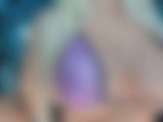 adrianna777's Live Sex Cam Show