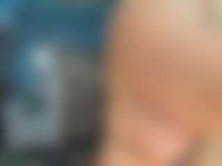 adrianna777's Live Sex Cam Show