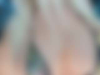 adrianna777's Live Sex Cam Show