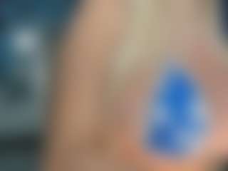 adrianna777's Live Sex Cam Show