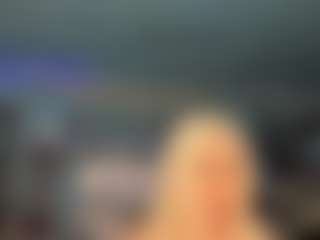 adrianna777's Live Sex Cam Show