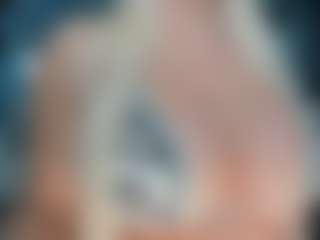 adrianna777's Live Sex Cam Show