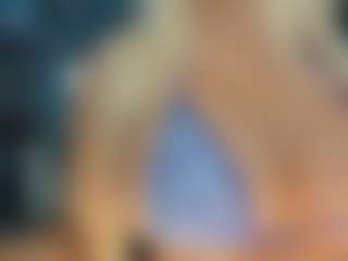 adrianna777's Live Sex Cam Show