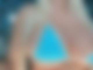 adrianna777's Live Sex Cam Show