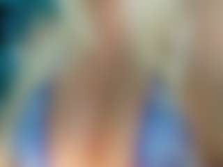 adrianna777's Live Sex Cam Show