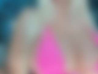 adrianna777's Live Sex Cam Show