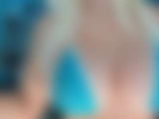 adrianna777's Live Sex Cam Show